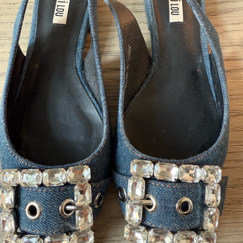Blue Heeled Shoes with Crystal Embellishments